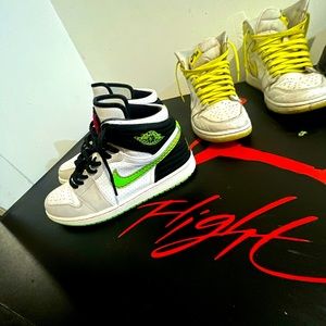 Jordan 1 93’ Electric Green 2012